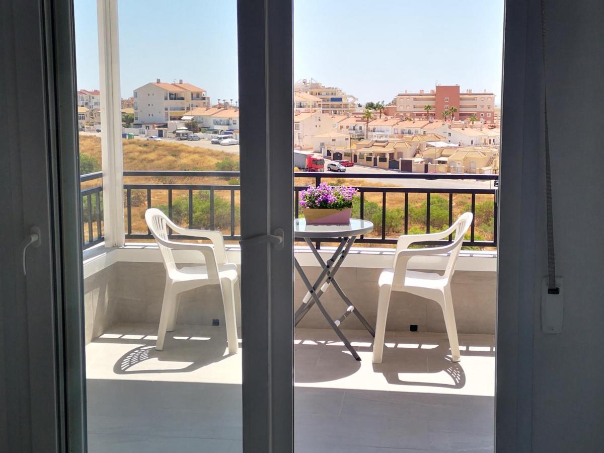 Studio With Terrace And Pool Torrevieja Exterior foto